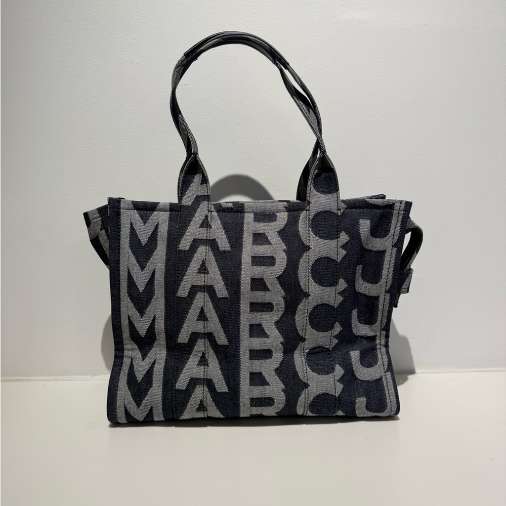 NWT Marc Jacobs The Tote Bag denim monogram large size